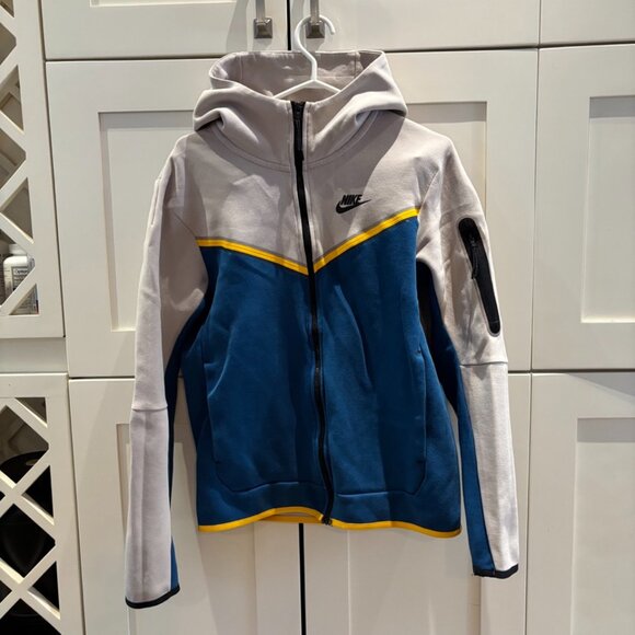EUC Nike Tech Fleece Full-Zip Hoodie 'Cream Court Blue' - Picture 2 of 6